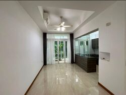 Yio Chu Kang Road (D28), Terrace #587890031